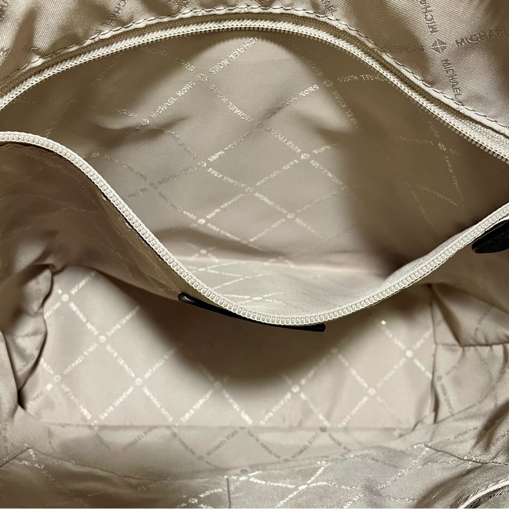 Michael Kors Charlotte Large Saffiano Leather Tote, EUC - Picture 12 of 16
